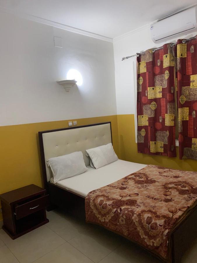 Appartements Chez Leo Brazzaville Luaran gambar