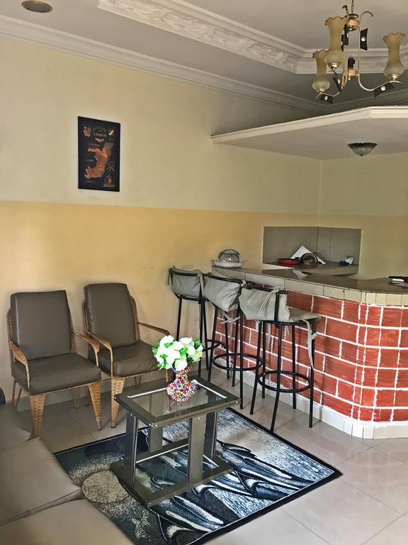 Appartements Chez Leo Brazzaville Luaran gambar