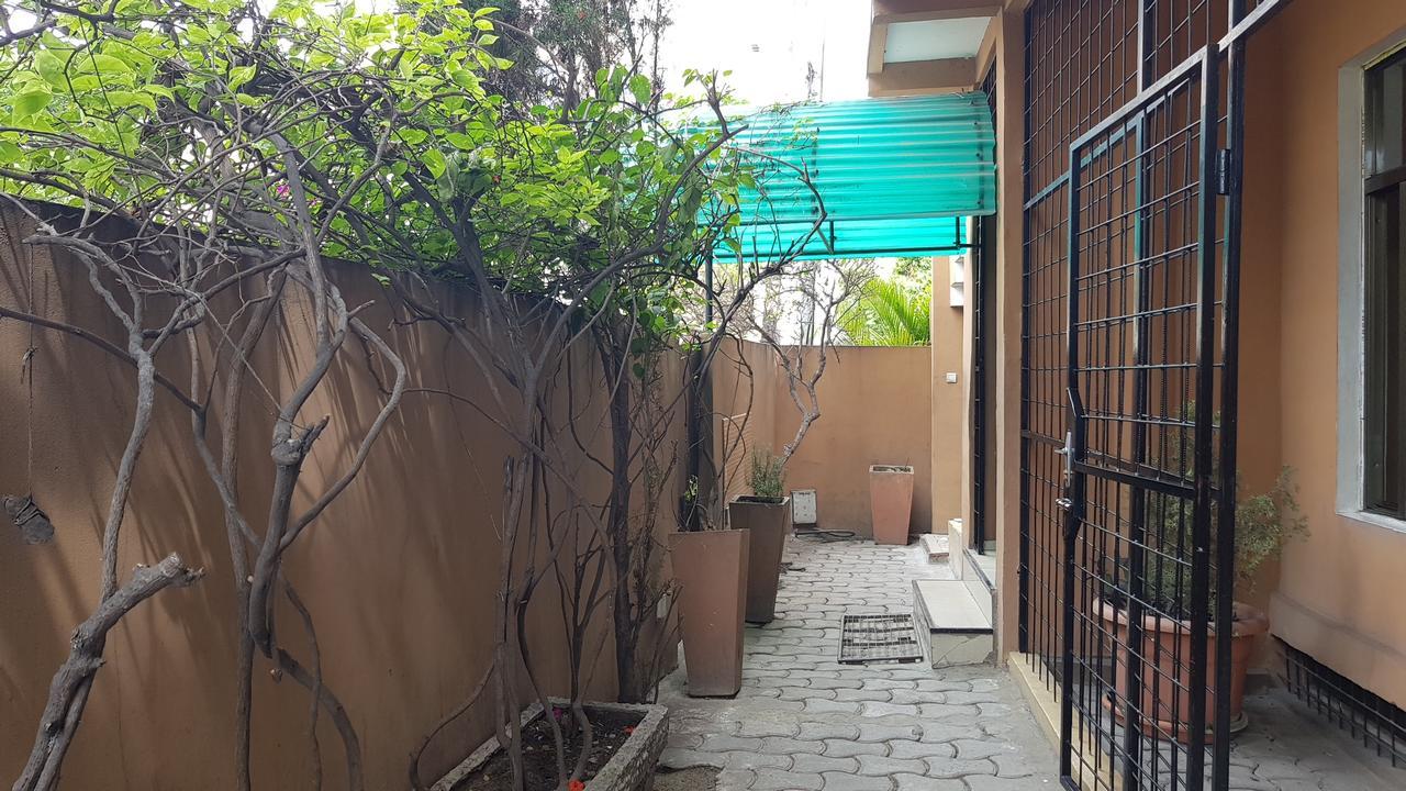 Appartements Chez Leo Brazzaville Luaran gambar