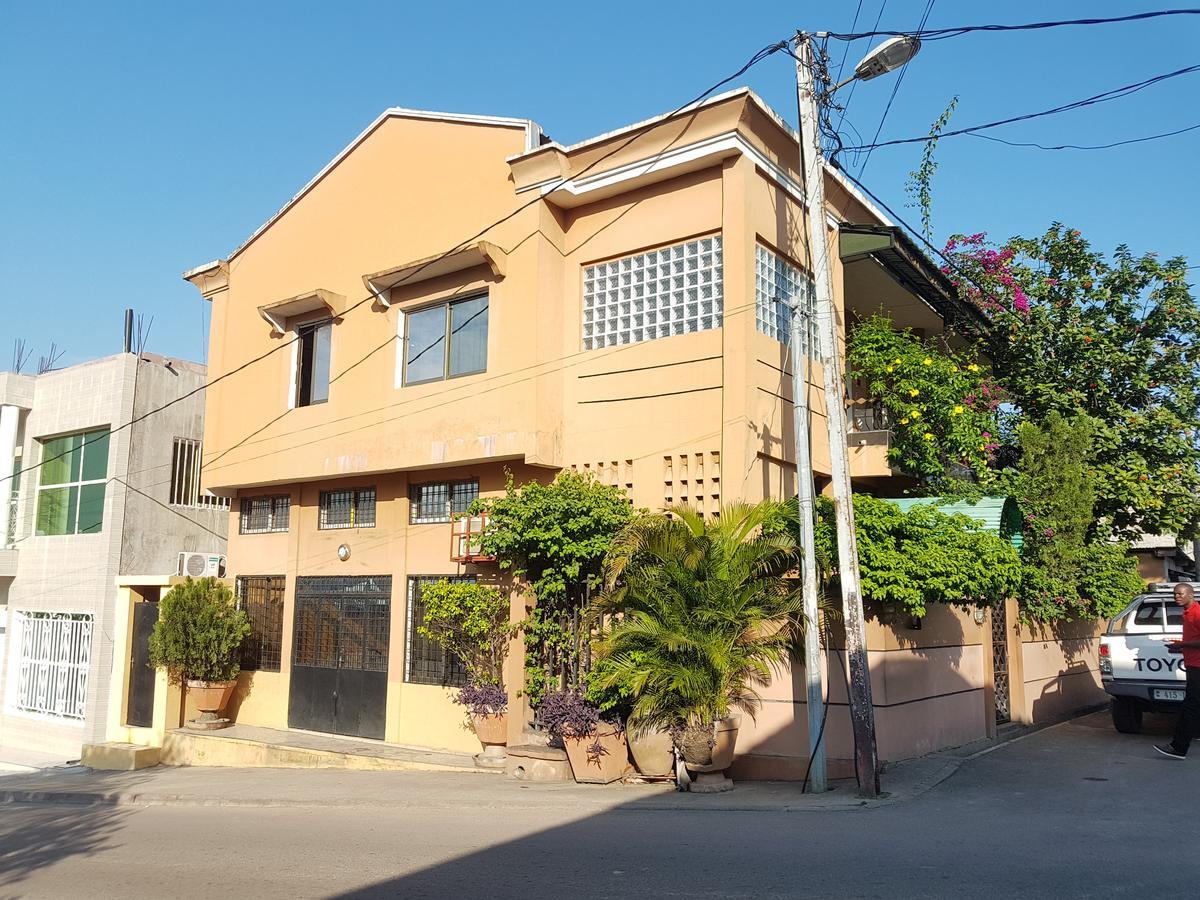 Appartements Chez Leo Brazzaville Luaran gambar